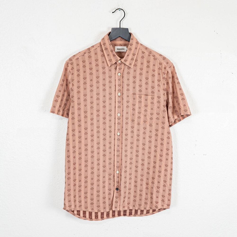 Taylor Stitch Men's Short Sleeve Button up Shirt Salmon Geo striped 40